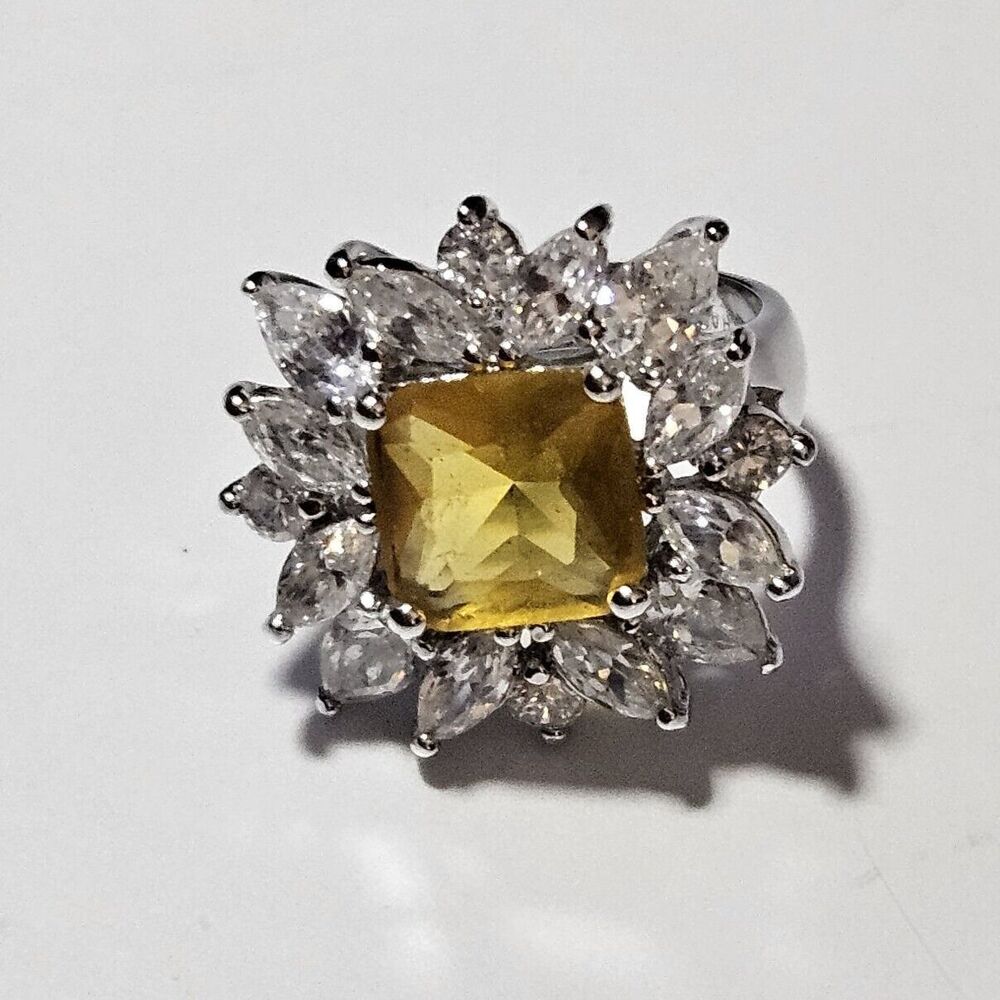 Uncas Vintage Sterling Silver Yellow And Clear Flower Cocktail Ring Size 7.25